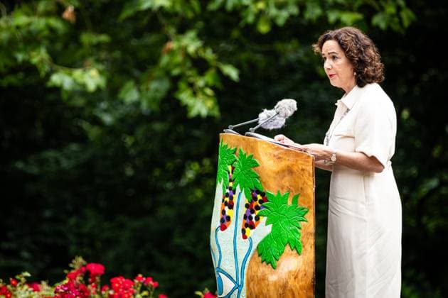 AMSTERDAM - Mayor of Amsterdam Femke Halsema during the national commemoration of the abolition of slavery at the slavery monument in the Oosterpark. The commemoration is organized by the National Institute for the Dutch Slavery History and Legacy (NiNsee). ANP ROBIN VAN LONKHUIJSEN netherlands out - belgium out  Copyright: xx x502528452x originalFilename: 502528452.jpg