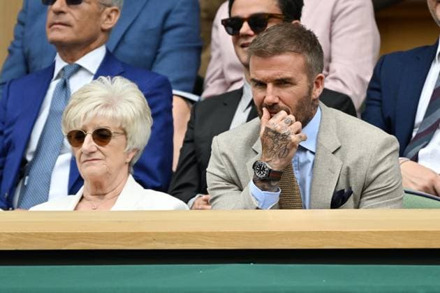 Sandra Beckham and David Beckham watch tennis from The Royal Box on the first day of the Wimbledon tennis championships held at the All England Lawn Tennis & Croquet Club Featuring: Sandra Backham, David Beckham Where: London, United Kingdom When: 01 Jul 2024 Credit: Ray Tang Cover Images **STRICTLY EDITORIAL USE ONLY** EDITORIAL USE ONLY. NOT FOR USE BY NEWSPAPERS BASED IN THE UK. Copyright: xx coverimg53903448