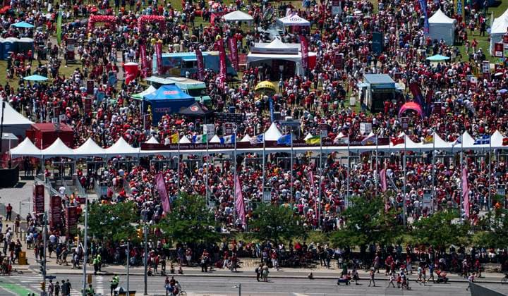July 1, 2024, Ottawa, On, CAN: People line up at a security checkpoint to attend the Canada Day noon hour show at LeBreton Flats, on Canada Day, on Monday, July 1, 2024. Ottawa CAN  - ZUMAc35_ 20240701_zaf_c35_087 Copyright: xJustinxTangx