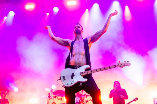 Entertainment Themen der Woche KW27 Placebo In Concert Stefan Olsdal of Placebo is performing live in concert at Rugby Sound Festival near Milano, Italy, on July 01, 2024 Milano Italy Italy  Copyright: xMairoxCinquettix originalFilename: cinquetti-placeboi240701_npL4K.jpg