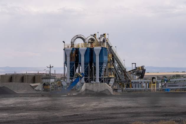 Pyrolysis ovens at the Blue Sky Energy pyrolysis plant in Wellington, Utah. The plant converts coal to bio-oil, hydrogen, methane and biochar without burning it. Wellington Utah United States Copyright: xJonxG.xFullerx xVWPicsx 0835-JGF-industry-BlueSkyEnergy-US-UT