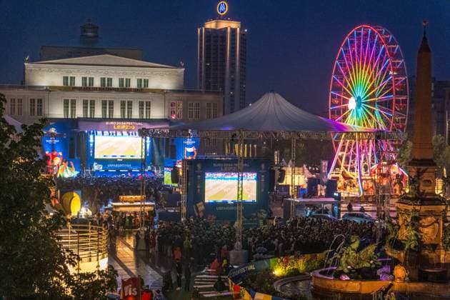 In the round of 16 of the European Football Championship 2024, Turkey faced Austria in the evening The match was played in Leipzigs Zentralstadion A highly emotional match with several thousand spectators in the Leipzig fan zone on Augustusplatz in front of the Gewandhaus Turkey Austria