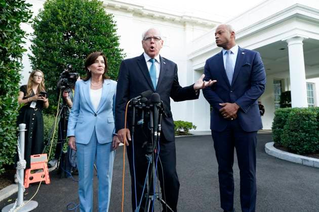 July 3, 2024, Washington, District Of Columbia, USA: Governor Tim Walz (Democrat of Minnesota), Chair of the Democratic Governors Association, center, Governor Wes Moore (Democrat of Maryland), right, and Governor Kathy Hochul (Democrat of New York), left, speak to members of the media after their meeting with US President Joe Biden at the White House in Washington on July 3, 2024 Washington USA - ZUMAs152 20240703_faa_s152_034 Copyright: xYurixGripasx-xPoolxviaxCNPx