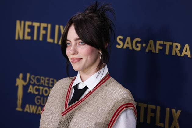 30th Annual Screen Actors Guild Awards - Arrivals LOS ANGELES, CALIFORNIA, USA - FEBRUARY 24: Billie Eilish wearing Vivienne Westwood arrives at the 30th Annual Screen Actors Guild Awards held at the Shrine Auditorium and Expo Hall on February 24, 2024 in Los Angeles, California, United States.,  Copyright: xXavierxCollinx xAvalonx 0850575414