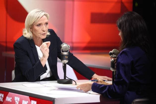 News Themen der Woche KW27 News Bilder des Tages Marine Le Pen Appears On RMC BFMTV - Paris Marine Le Pen is interviewed by Apolline de Malherbe on RMC BFMTV in Paris, France on July 04, 2024. Photo by Jerome Domine ABACAPRESS.COM Paris France  Copyright: xDominexJerome ABACAx