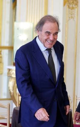 Frankreich, Oliver Stone in Paris zum Kommandeur des Ordens der Künste und Literatur ernannt Semi Exclusive Oliver Stone was elevated to the rank of Commander of the Order of Arts and Letters by Culture Minister Rachida Dati in Paris Semi Exclusive American film director, screenwriter, documentary filmmaker, film producer and actor Oliver Stone was elevated to the rank of Commander of the Order of Arts and Letters by Culture Minister Rachida Dati in Paris, France, July 4, 2024 Dominic Jacovides Bestimage Semi Exclusive American film director, screenwriter, documentary filmmaker, film producer and actor Oliver Stone was elevated to the rank of Commander of the Order of Arts and Letters by French Culture Minister in Paris, France, on July 4, 2024 Paris France  Copyright: xDOMINIQUExJACOVIDESx xBESTIMAGExDOMINIQUExJACOVIDESx xBESTIMAGEx