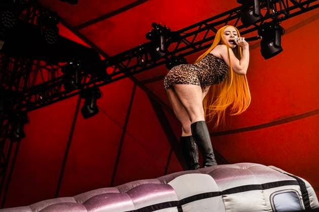 Bilder des Jahres 2024, Entertainment 07 Juli Entertainment Themen der Woche KW27 Entertainment Bilder des Tages Ice Spice is playing on the Orange Stage at the Roskilde Festival on Thursday, July 4, 2024.. (Photo: Helle Arensbak Ritzau Scanpix) , Roskilde Denmark *** Ice Spice is playing on the Orange Stage at the Roskilde Festival on Thursday, July 4, 2024 Photo Helle Arensbak Ritzau Scanpix , Roskilde Denmark  Copyright: HellexArensbak HellexArensbakx spdk20240704-200915-L
