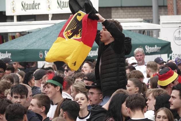 Euro24 quarter-final match Public Viewing Germany vs. Spain FOR EDITORIAL PURPOSES ONLY EDITORIAL USE ONLY p Impression of the Public Viewing on Friday, 05 07 2024 at Berliner Platz in Bottrop The quarter-final match of Euro24 Germany vs. Spain will take place Germany NRW Bottrop Copyright MichaelxKorte Copyright: MichaelxKorte doc7w64n4njaa83uu2v5 ,EDITORIAL USE ONLY Copyright: MichaelxKorte