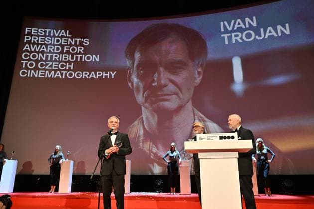 Entertainment Bilder des Tages Actor Ivan Trojan received President s Award of Karlovy Vary International Film Festival for outstanding contribution to Czech cinema at the closing awards ceremony of the 58th Karlovy Vary International Film Festival, in Karlovy Vary, Czech Republic, on July 6, 2024. From right: moderator Marek Eben and festival president Jiri Bartoska. (CTKxPhoto OndrejxHajek) CTKPhotoP2024070604724  CTKPhotoP2024070604724