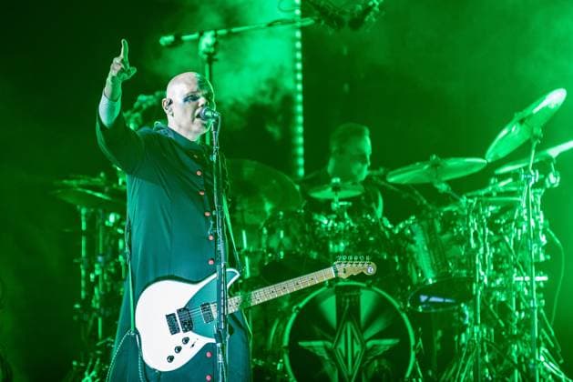 Bilder des Jahres 2024, Entertainment 07 Juli Entertainment Themen der Woche KW27 Music Concert - The Smashing Pumpkins - The World Is a Vampire Europe Summer 2024 Billy Corgan and Jimmy Chamberlin of The Smashing Pumpkins Lucca Piazza Napoleone Italy Copyright: xMirkoxFava TSCKx xLiveMediax LPM_1434160