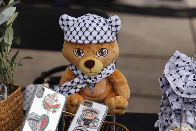 Support For Palestine In Toronto Amid The Israel Hamas Conflict Items are being displayed that show solidarity for Gaza and Palestine amid the Israel-Hamas conflict at a small shop in Toronto, Ontario, Canada, on July 06, 2024. Toronto Canada  Copyright: xCreativexTouchxImagingxLtdx originalFilename: friedman-supportf240706_npHZg.jpg