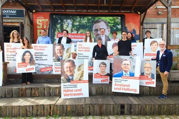Präsentation der Wahlkampfkampanie der Linken in Thüringen zur Landtagswahl Erfurt, 10.07.2024 - Präsentation der Wahlkampfkampanie der Linken in Thüringen zur Landtagswahl im Zughafen in Erfurt Foto: Matthias Gränzdörfer Thüringen Germany *** Presentation of the campaign company of the Left Party in Thuringia for the state election Erfurt, 10 07 2024 Presentation of the campaign company of the Left Party in Thuringia for the state election in the train harbor in Erfurt Photo Matthias Gränzdörfer Thuringia Germany Copyright: xMatthiasxGränzdörferx