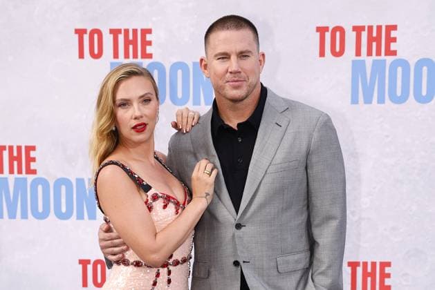 Entertainment Themen der Woche KW28 Entertainment Bilder des Tages Scarlett Johansson und Channing Tatum bei der To The Moon Film Premiere am 10.07.2024 in Berlin To The Moon Filmpremiere in Berlin mit Scarlett Johansson & Channing Tatum *** Scarlett Johansson and Channing Tatum at the To The Moon movie premiere on 10 07 2024 in Berlin To The Moon movie premiere in Berlin with Scarlett Johansson Channing Tatum
