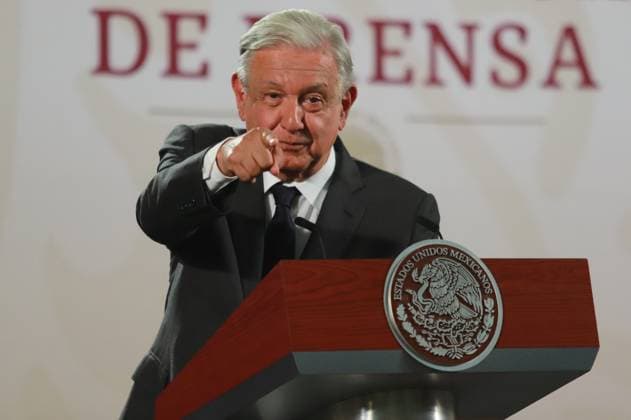 News Themen der Woche KW28 News Bilder des Tages Mexico™s President Andres Manuel Lopez Obrador Briefing Mexico s President Andres Manuel Lopez Obrador, talks about the restoration program for rural heritage damaged by the 2017 earthquake in the states of Morelos, Puebla, Oaxaca, Chiapas and Mexico City, as well as the progress on the trains, during a briefing conference at National Palace. on July 10, 2024 in Mexico City, Mexico. (Photo by Carlos Santiago Eyepix Group) Copyright: xCarlosxSantiago xEyepixxGroupx CS_10072024_125848