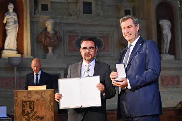 Klaus HOLETSCHEK CSU, parliamentary party leader, Markus SOEDER State Premier of Bavaria and CSU Chairman Award of the Bavarian Order of Merit in the Antiquariat of the Residence in Munich on 10 07 2024