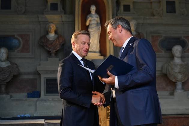 Oliver ZIPSE Chairman of the Board BMW AG , Markus SOEDER State Premier of Bavaria and CSU Chairman Award of the Bavarian Order of Merit in the Antiquariat of the Residence in Munich on 10 07 2024