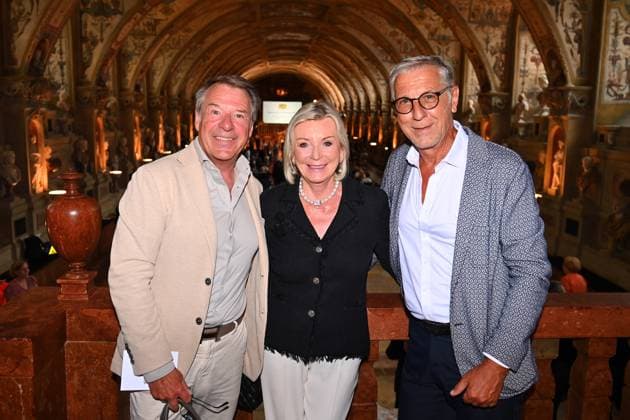 left Patriick LINDNER Saenger,actor ,right husband Peter SCHAEFER Award of the Bavarian Order of Merit in the Antiquariat of the Residence in Munich on 10 07 2024
