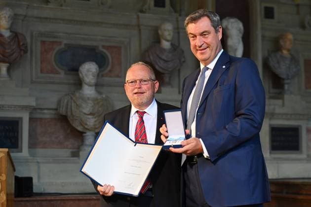 Klaus ADELT, Markus SOEDER State Premier of Bavaria and CSU Chairman Award of the Bavarian Order of Merit in the Antiquariat of the Residence in Munich on 10 07 2024
