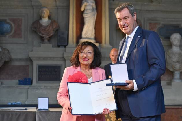 Alice WALCHSHOEFER, Markus SOEDER State Premier of Bavaria and CSU Chairman Award of the Bavarian Order of Merit in the Antiquariat of the Residence in Munich on 10 07 2024