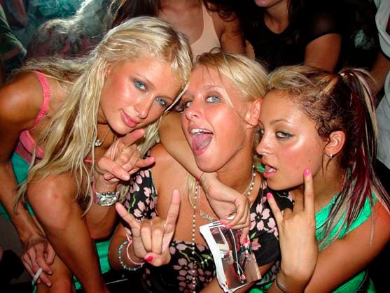 Paris Hilton, sister Nicki and Nicole Richie at Opium Garden in Miami Beach on 29 October 2003. Copyright: xFAMOUS. x 04558481