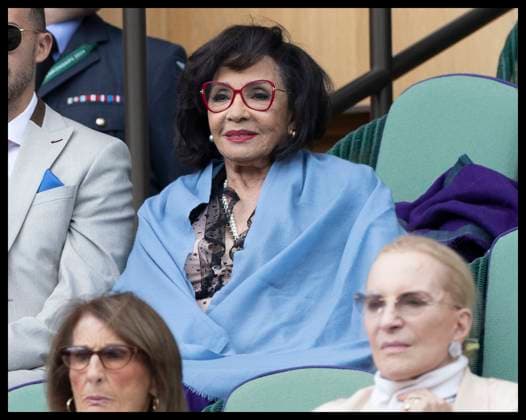 . 12 07 2024. London, United Kingdom. Dame Shirley Bassey with a blanket in the Royal Box on day twelve of the Wimbledon Tennis Championships in London.  xStephenxLockx xi-Imagesx IIM-25373-0157