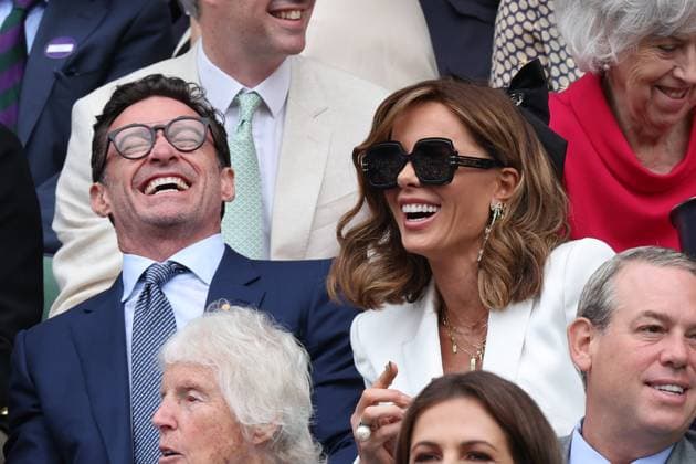 Bilder des Jahres 2024, Entertainment 07 Juli Entertainment Themen der Woche KW28 Entertainment Bilder des Tages . 13 07 2024. London, United Kingdom. Hugh Jackman and Kate Beckinsale in the Royal Box for the Ladies Singles Final on day thirteen of the Wimbledon Tennis Championships in London.  xStephenxLockx xi-Imagesx IIM-25379-0039