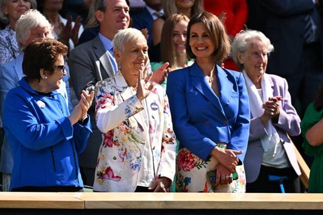 Martina Navratilova At Wimbledon - London Former tennis champion Martina Navratilova (USA) and Julia Lemigova attend the women final at the 2024 Wimbledon Championships at the AELTC in London, UK, on July 13, 2024. Photo by Corinne Dubreuil ABACAPRESS.COM London United Kingdom  Copyright: xDubreuilxCorinne ABACAx