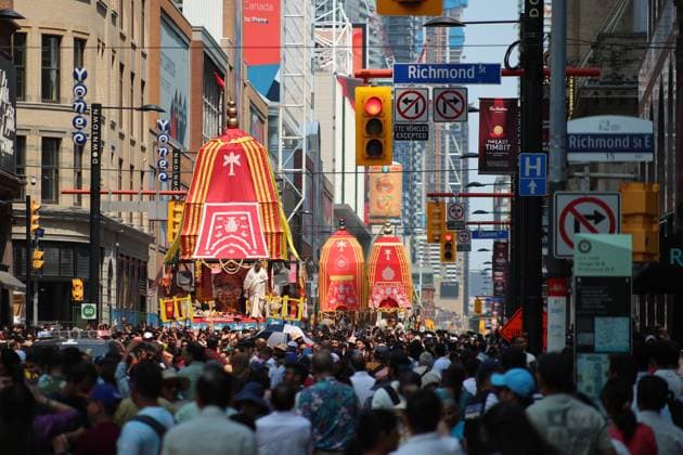 Lord Jagannath Grand Chariot Fest, Toronto Canada Devotees of Lord Jagannath are taking part in the procession of the Lord Jagannath Grand Chariot fest on Yonge Street in Downtown Toronto, Canada, on July 13, 2024. Toronto Canada  Copyright: xArrushxChoprax originalFilename: chopra-notitle240713_npknH.jpg