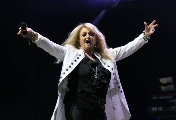Entertainment Themen der Woche KW28 Entertainment Bilder des Tages Bonnie Tyler beim Berliner Rundfunk Open Air 2024 Berlin Parkbühne Wuhlheide 13.07.2024 *** Bonnie Tyler at the Berliner Rundfunk Open Air 2024 Berlin Parkbühne Wuhlheide 13 07 2024 Copyright: xmix1x