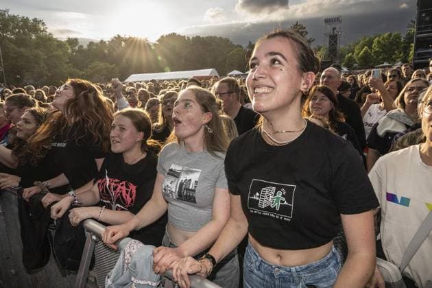 Performance by Alice Merton in Dortmund FOR EDITORIAL PURPOSES ONLY EDITORIAL USE ONLY p The audience at the performance of pop musician Alice Merton on Saturday, July 13, 2024 as part of the EURO 2024 Festival at Westfalenpark in Dortmund The concert also includes the performance of the Fantastischen Vier often abbrevia Copyright: STEFANxAREND doc7wa86r3zs0z1lchdcf3x ,EDITORIAL USE ONLY Copyright: STEFANxAREND