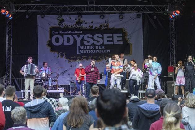 The festival Odyssee Musik der Metropolen FOR EDITORIAL PURPOSES ONLY EDITORIAL USE ONLY p On Saturday, July 13, 2024, the festival Odyssee Musik der Metropolen took place at the Freilichtbühne Wattenscheid The dance orchestra Paschulke plays danceable Balkan Ska Germany NRW Bochum Copyright MichaelxSchwalm Copyright: MichaelxSchwalm doc7waafcyjaw91c1n7lgyx ,EDITORIAL USE ONLY Copyright: MichaelxSchwalm