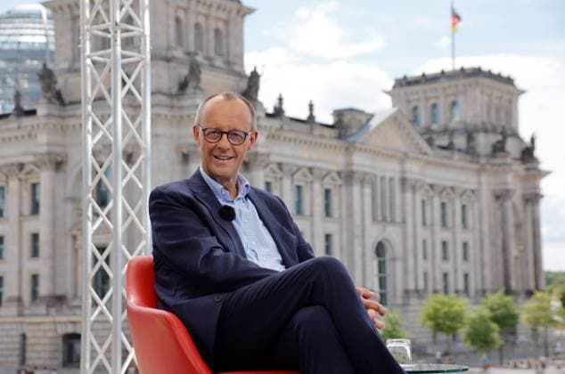News Themen der Woche KW28 News Bilder des Tages Friedrich Merz, Parteivorsitzender, Christlich Demokratische Union Deutschlands, Deutschland, Berlin, ARD-Sommerinterview mit Friedrich Merz *** Friedrich Merz, Party Chairman, Christian Democratic Union of Germany, Germany, Berlin, ARD Summer Interview with Friedrich Merz