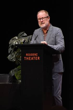 Andreas Beck Artistic Director Munich 14 07 2024 Residenztheater The Kurt Meisel Prize will be awarded to Moritz Treuenfels and the two sponsorship prizes to Isabell Antonia Hoeckel and Vassilissa Reznikoff at a matinee in Munich