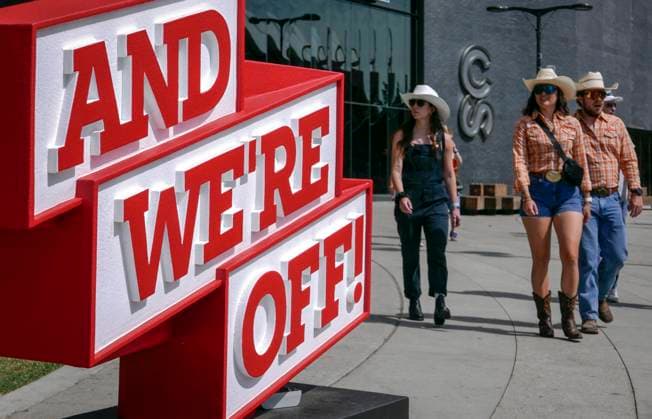 July 14, 2024, Calgary, Ab, CANADA: Visitors explore the grounds during the final day of the Calgary Stampede in Calgary, Sunday, July 14, 2024. Calgary CANADA  - ZUMAc35_ 20240714_zaf_c35_012 Copyright: xJeffxMcintoshx