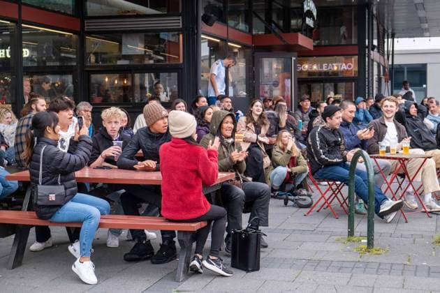 Soccer fans watch the England v Spain final on a screen at Hlemmur Square in Rsykajvik during the UEFA EURO 2024 European Football Championship UEFA European Football Championship Soccer fans watch the England v Spain final on a screen at Hlemmur Square in Rsykajvik during the UEFA EURO 2024 European Football Championship UEFA European Football Championship Soccer fans sp20240705686.jpg