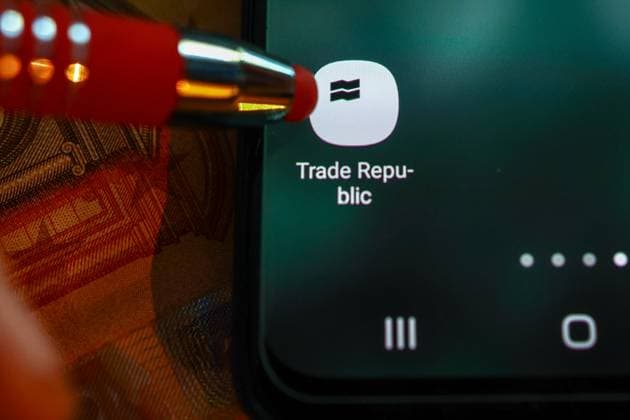 Handy Trade Republic APP *** Handy Trade Republic APP Copyright: xLobeca RHx