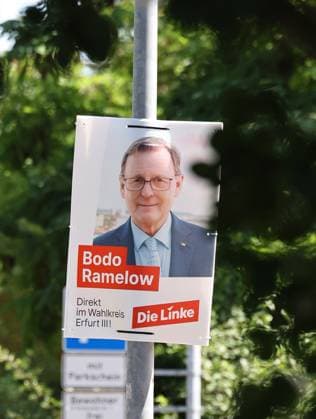Wahlplakate 16.07.2024, Erfurt, Wahlplakate zur Landtagswahl am 01.09.2024 in Thueringen im Bild: Plakat Die LINKE - Bodo Ramelow *** Election posters 16 07 2024, Erfurt, Election posters for the state election on 01 09 2024 in Thuringia in the picture poster Die LINKE Bodo Ramelow
