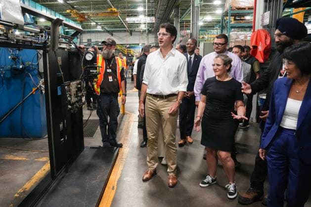 July 17, 2024, Toronto, On, CAN: Prime Minister Justin Trudeau, Deputy Prime Minister and Minister of Finance Chrystia Freeland and Toronto Mayor Olivia Chow visit a Toronto Transit Commission yard in Toronto on Wednesday, July 17, 2024. Toronto CAN  - ZUMAc35_ 20240717_zaf_c35_034 Copyright: xChrisxYoungx