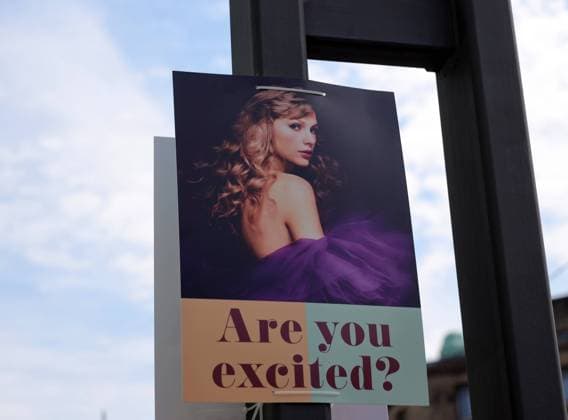 18 07 2024, Germany, NRW, music, celebrities, singers, poster of singer Taylor Swift, who is giving three concerts at the Arena auf Schalke in Gelsenkirchen in July, The Eras Tour, Germany Copyright: xD.xKerlekin SnowfieldxPhotographyx SF180724TaylorD10