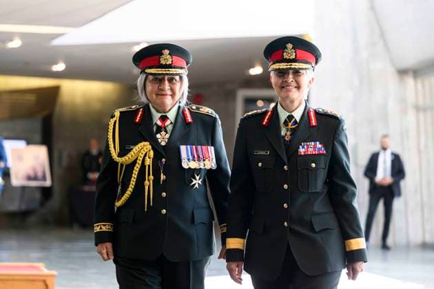 Kanada, Justin Trudeau besucht Militärzeremonie in Ottawa July 18, 2024, Ottawa, On, CAN: Gov. Gen. Mary Simon, left, walks with Lt-Gen. Jennie Carignan before the start of a Canadian Armed Forces change of command ceremony where Carignan will become the new Chief of the Defence Staff, at the Canadian War Museum in Ottawa, on Thursday, July 18, 2024. Ottawa CAN - ZUMAc35_ 20240718_zaf_c35_004 Copyright: xJustinxTangx