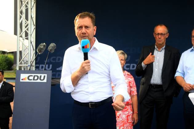CDU Mitteldeutschland Meerane, 18.07.2024 Wahlkampfauftakt mit Mario Voigt, Friedrich Merz und Michael Kretschmer (alle CDU) im Romantikhotel Schwanefeld in Meerane Foto: Matthias Gränzdörfer Sachsen Germany *** CDU Central Germany Meerane, 18 07 2024 Election campaign kick-off with Mario Voigt, Friedrich Merz and Michael Kretschmer all CDU at the Romantikhotel Schwanefeld in Meerane Photo Matthias Gränzdörfer Saxony Germany Copyright: xMatthiasxGränzdörferx