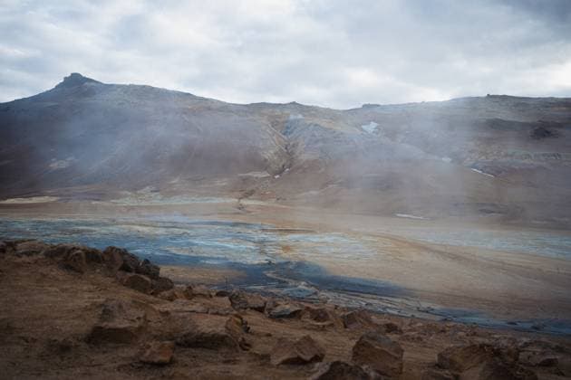 Creative Highlights World view of the Hverir Geothermal Area near Myvatn Reykjahlíð, Þingeyjarsveit, Iceland R_PJJZ240717D-1484924-01