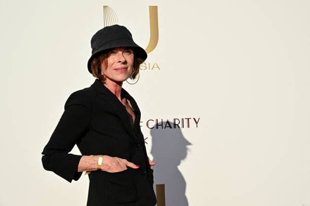 Photocall of the Knights of Charity Dinner at the ChÃ¢teau de la Croix des Gardes in Cannes Lisa Stansfield Photocall of the Knights of Charity Dinner at the ChÃ¢teau de la Croix des Gardes in Cannes July 22, 2024 Actress Sharon Stone triumphantly hosted the prestigious Knights of Charity Gala at the magnificent ChÃ¢teau de La Croix des Gardes This event was greeted with great enthusiasm and was marked by a unique blend of glamour, elegance and philanthropy Held at the iconic venue known for hosting such legends as Grace Kelly and Cary Grant, The gala, presented in partnership with Ulyssia, was orchestrated by renowned philanthropist M Gatsby, who said At this years Knights of Charity Gala, we adhere to the principle that Generosity is the  Copyright: xBrunoxBebertx xBestimagexBrunoxBebertx xBestimagex