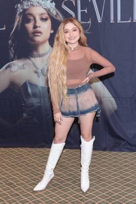 July 24, 2024, Mexico City, Ciudad de Mexico, Mexico: Mexican singer Karol Sevilla poses during a press conference for Ã¢â‚¬ËœLuminova TourÃ¢â‚¬â ¢ and promote her single Cenicienta at Belair Unique Mexico City Hotel. on July 24, 2024 in Mexico City, Mexico. Mexico City Mexico - ZUMAe321 20240724_zea_e321_010 Copyright: xYamakxPerea xEyepixxGroupx