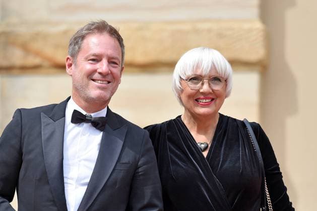 Entertainment Themen der Woche KW 30 News Bilder des Tages Entertainment Bilder des Tages Florian Gallenberger, Claudia Roth bei der Eröffnung der Bayreuther Festspiele im Festspielhaus in Bayreuth am 25.07.2024 *** Florian Gallenberger, Claudia Roth at the opening of the Bayreuth Festival in the Festspielhaus in Bayreuth on 25 07 2024