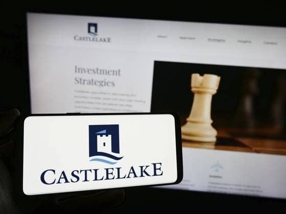 Stuttgart, Germany, 11-29-2023: Person holding smartphone with logo of US investment management company Castlelake L.P. in front of website. Focus on phone display, Europe Copyright: imageBROKER TimonxSchneider ibliqx10730158.jpg