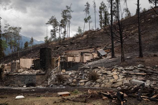 July 26, 2024, Jasper, Ab, CANADA: A devastated residential block in Jasper, Alta., on Friday July 26, 2024. Wildfires encroaching into the townsite of Jasper forced an evacuation of the national park and have destroyed over 300 of the town s approximately 1100 structures, mainly impacting residential areas. Jasper CANADA  - ZUMAc35_ 20240726_zaf_c35_173 Copyright: xAmberxBrackenx