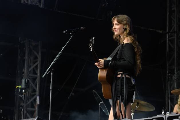 Holly Humberstone at Truck Festival - Friday 26th July 2024 Holly Humberstone at Truck Festival - Friday 26th July 2024 Truck Festival 2023 will take place in the idyllic Oxfordshire countryside from 26 to 28 July 2024. Often described as the Godfather of the small music festivals, the Truck Festival has been featuring some of the biggest and best emerging artists since 1998. The festival takes place at Hill Farm, Steventon, Oxfordshire, OX13 6AB. Photography by Hannah Meadows for RETNA, Credit:Hannah Meadows Photography Avalon  Copyright: xHannahxMeadowsxPhotographyx xAvalonx 0892983823