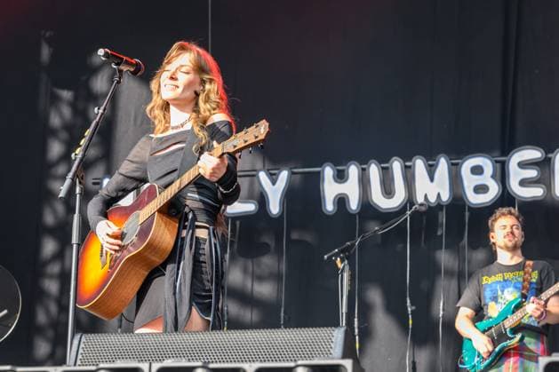 Holly Humberstone at Truck Festival - Friday 26th July 2024 Holly Humberstone at Truck Festival - Friday 26th July 2024 Truck Festival 2023 will take place in the idyllic Oxfordshire countryside from 26 to 28 July 2024. Often described as the Godfather of the small music festivals, the Truck Festival has been featuring some of the biggest and best emerging artists since 1998. The festival takes place at Hill Farm, Steventon, Oxfordshire, OX13 6AB. Photography by Hannah Meadows for RETNA, Credit:Hannah Meadows Photography Avalon  Copyright: xHannahxMeadowsxPhotographyx xAvalonx 0892983977