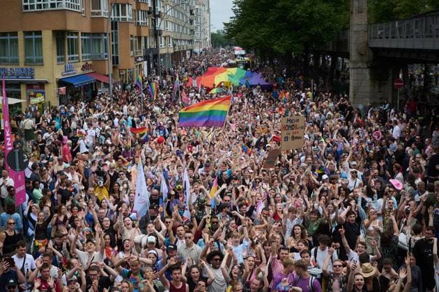 Bilder des Jahres 2024, News 07 Juli News Themen der Woche KW 30 News Bilder des Tages Berlin, CSD- Pride Parade Eindrücke vom der Christopher Street Day (CSD) - Pride Parade am 27.07.2024 unter dem Motto Nur gemeinsam stark - für Demokratie und Vielfalt in Berlin. Berlin Berlin Deutschland *** Berlin, CSD Pride Parade Impressions of the Christopher Street Day CSD Pride Parade on 27 07 2024 under the motto Only strong together for democracy and diversity in Berlin Berlin Berlin Germany